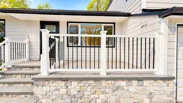 $799,000 | 207 Wright Street, Westbury, NY 11590