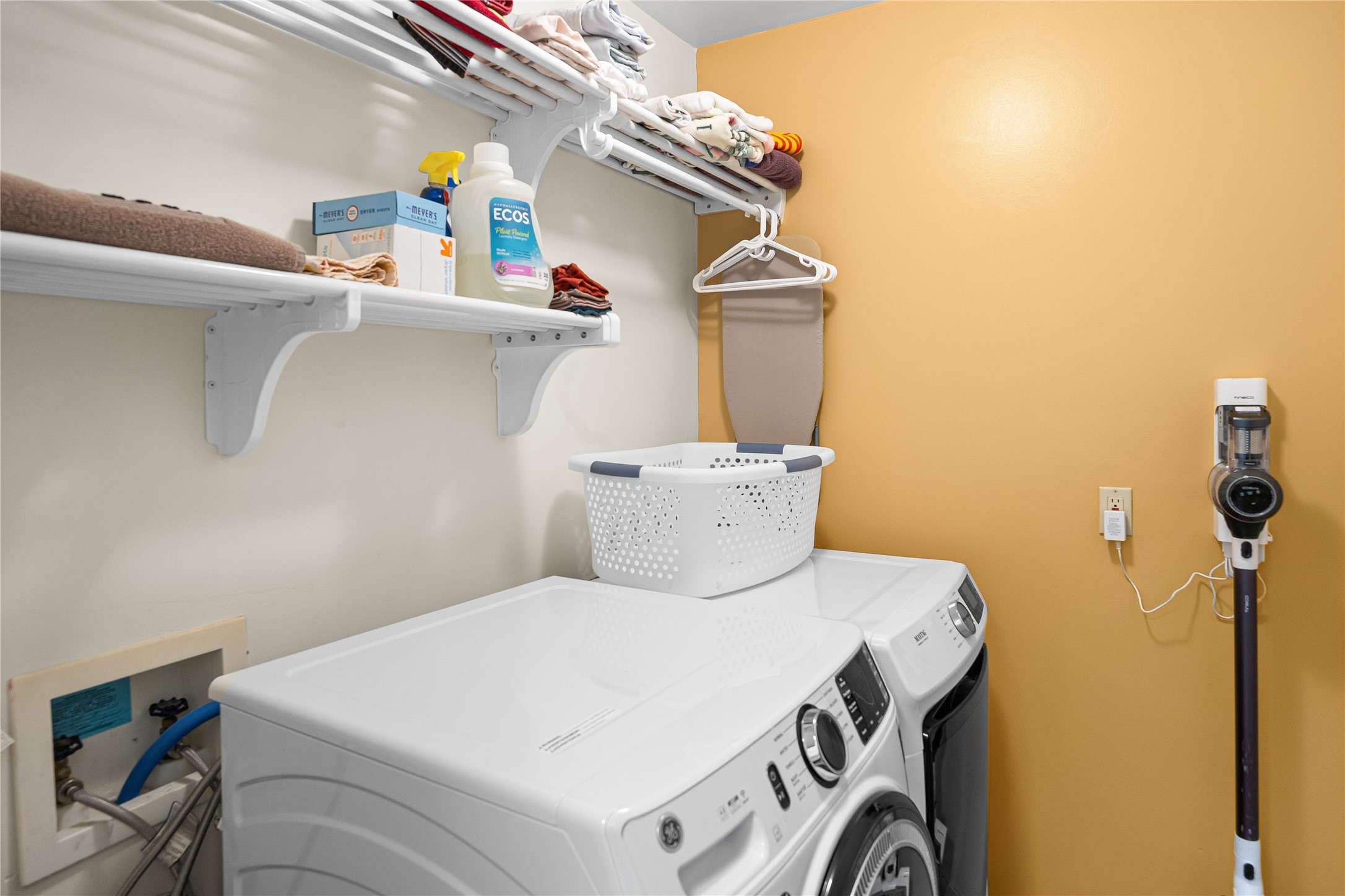 112 Coyote Ridge Trail Santa Fe, NM 87507 - Photo 40 of 54 Laundry Room