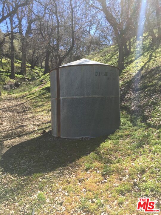 0 Rancheria Road Bakersfield, CA 93306 - Photo 8 of 10 a view of a yard with an outdoor space