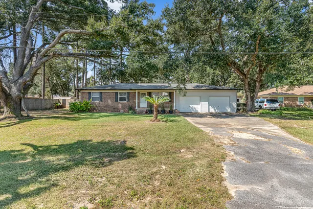 $325,000 | 309 Cloverdale Boulevard, Fort Walton Beach, FL 32547