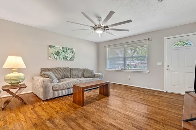 $325,000 | 309 Cloverdale Boulevard, Fort Walton Beach, FL 32547