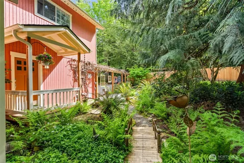 $955,000 | 11837 Venice Loop Northeast, Bainbridge Island, WA 98110