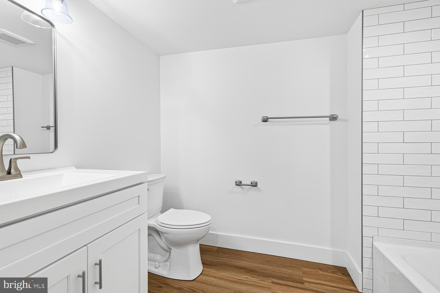 1830 Catharine Street Philadelphia, PA 19146 - Photo 17 of 42