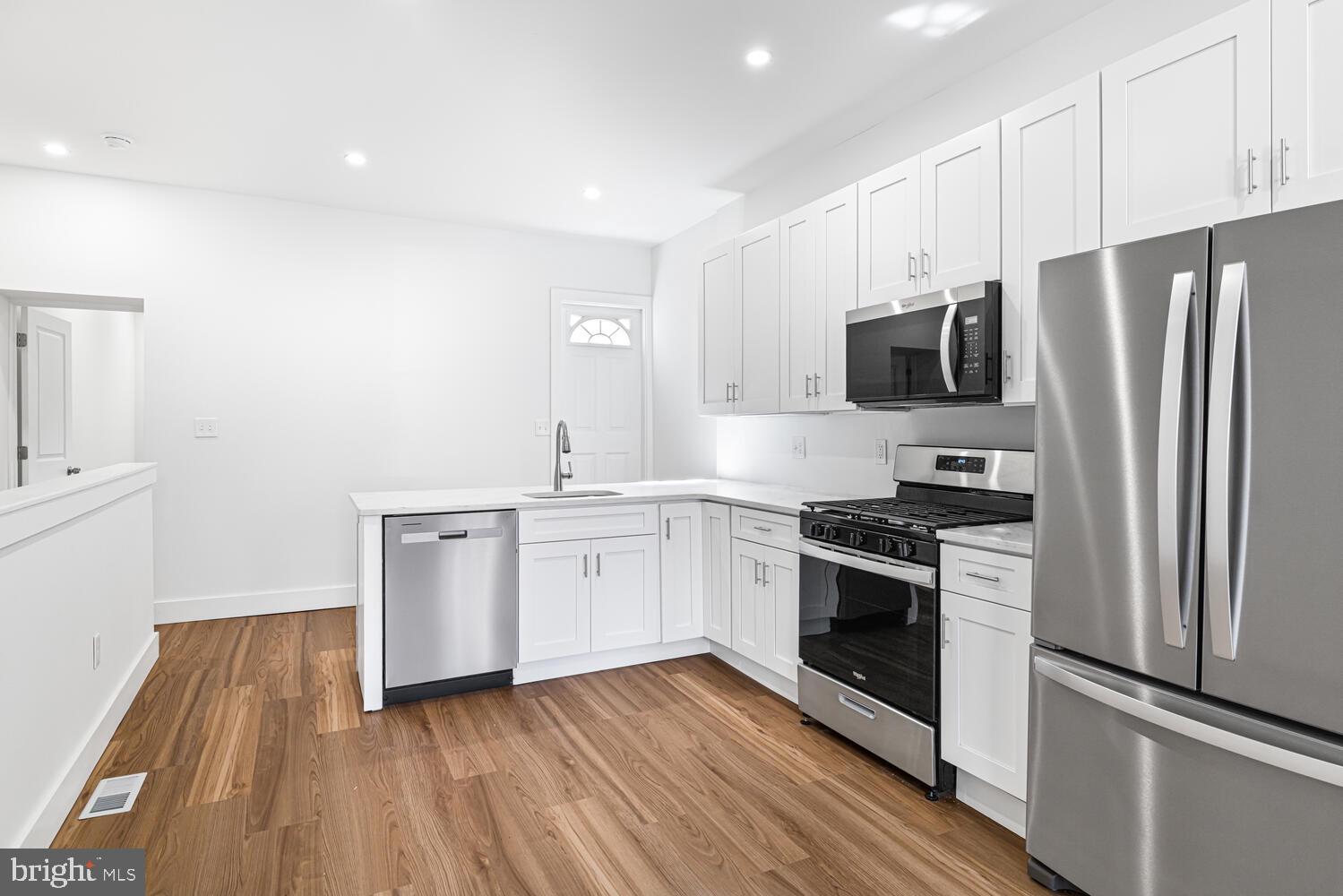 1830 Catharine Street Philadelphia, PA 19146 - Photo 6 of 42