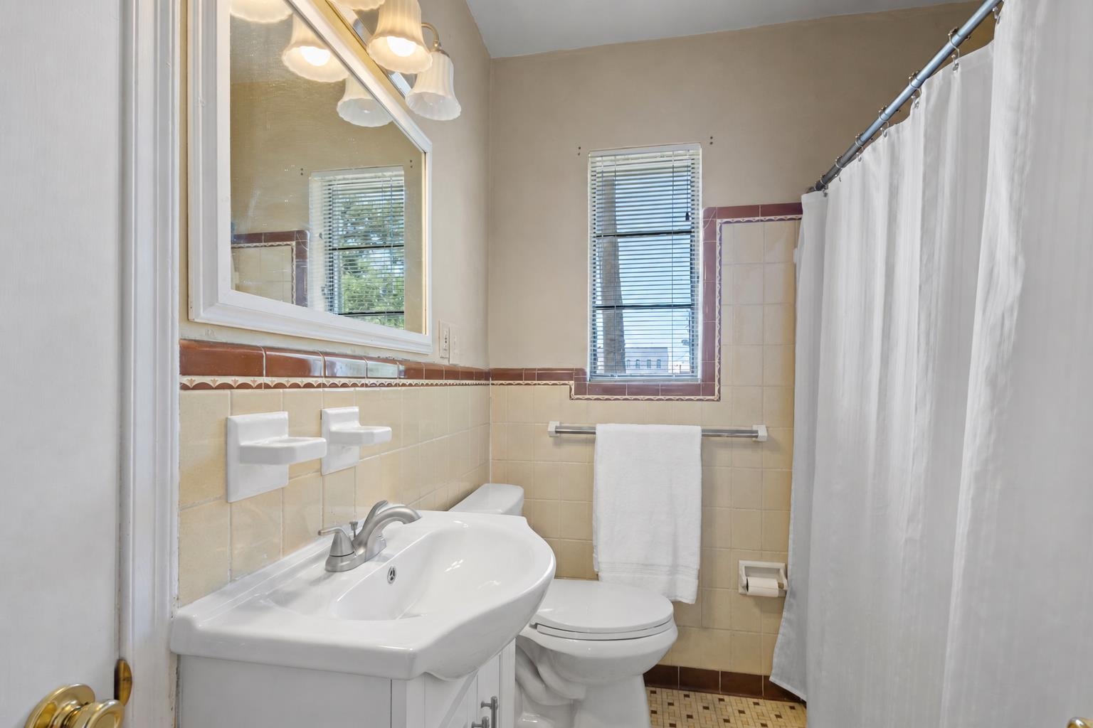 304 East Main Street Perry, FL 32347 - Photo 23 of 37