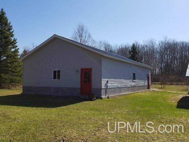 N4981 Oja Road Chatham, MI 49816 - Photo 4 of 31 Gallery Image 4