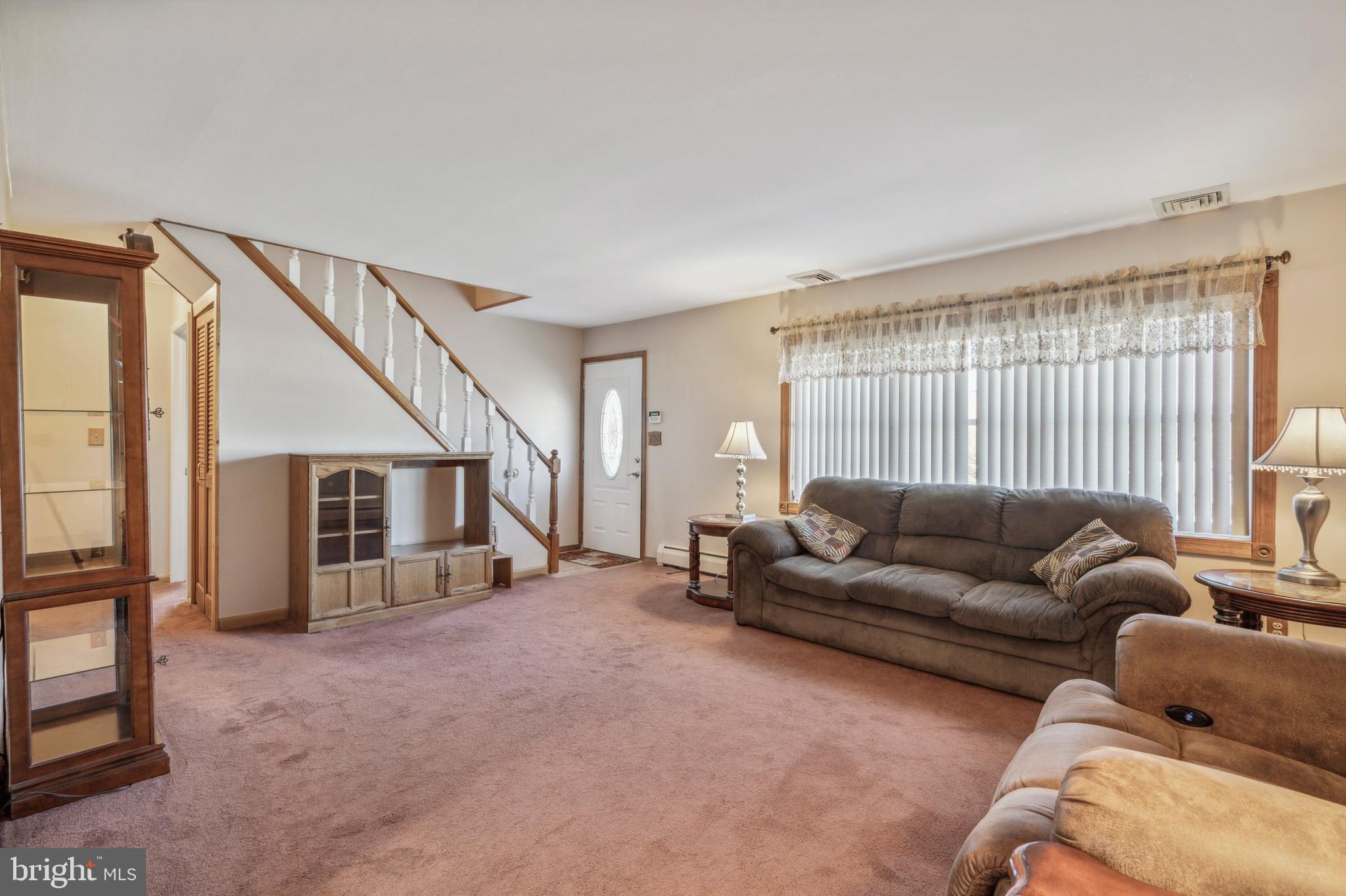 8 Harrow Road Levittown, PA 19056 - Photo 7 of 14 Gallery Image 7
