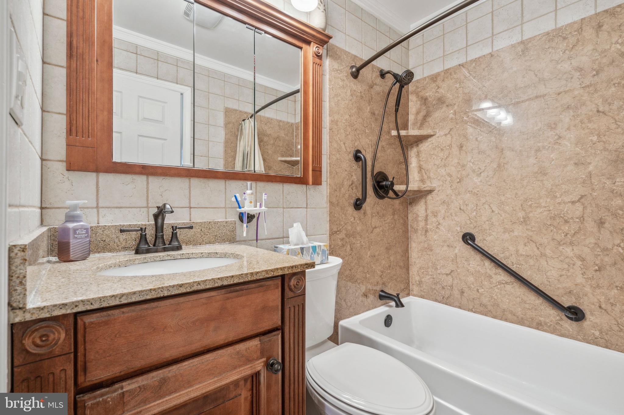 8 Harrow Road Levittown, PA 19056 - Photo 8 of 14 Gallery Image 8