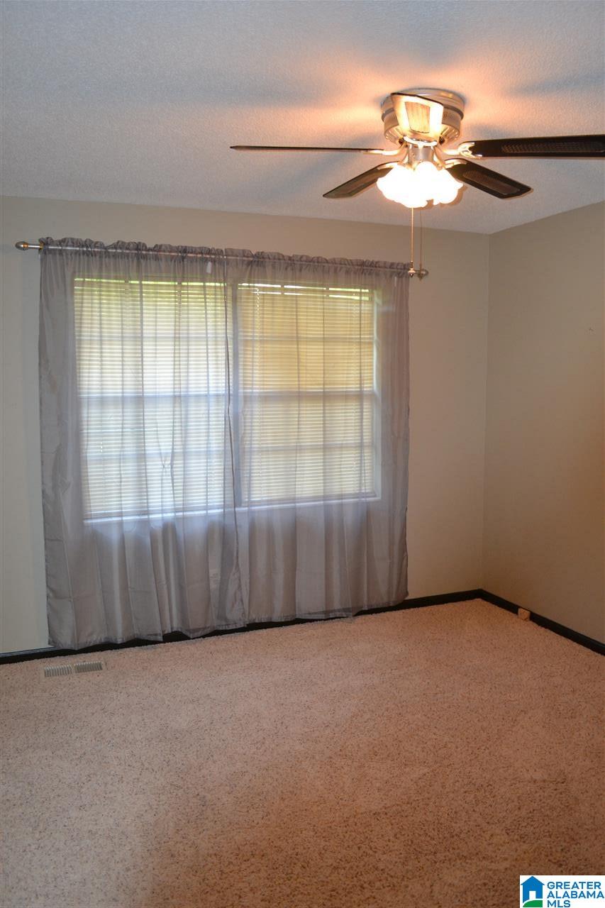 736 12th Street Pleasant Grove, AL 35127 - Photo 13 of 33