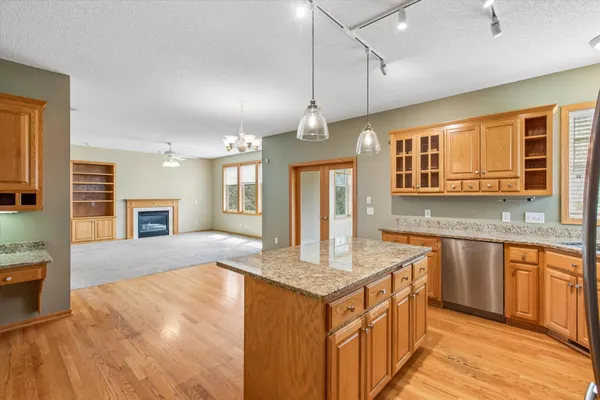 $550,000 | 6182 169th Street West, Lakeville, MN 55024