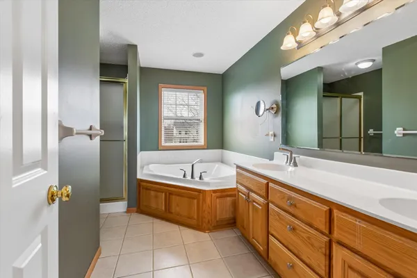 $550,000 | 6182 169th Street West, Lakeville, MN 55024