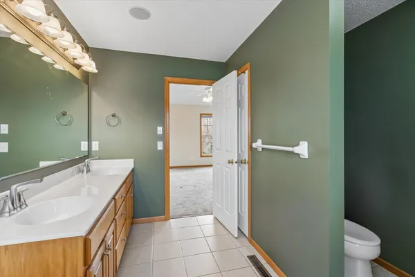 $550,000 | 6182 169th Street West, Lakeville, MN 55024