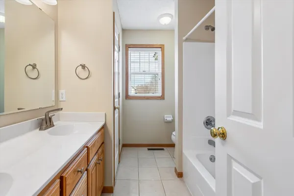 $550,000 | 6182 169th Street West, Lakeville, MN 55024