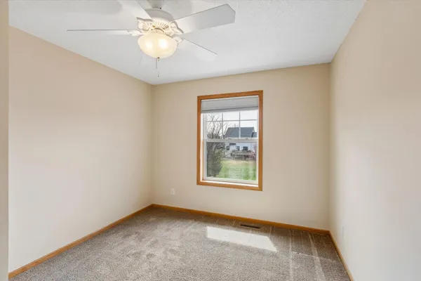 $550,000 | 6182 169th Street West, Lakeville, MN 55024