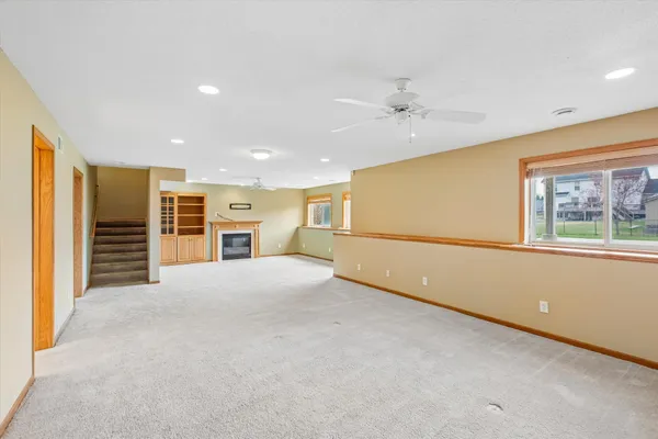 $550,000 | 6182 169th Street West, Lakeville, MN 55024