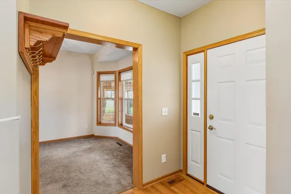 $550,000 | 6182 169th Street West, Lakeville, MN 55024