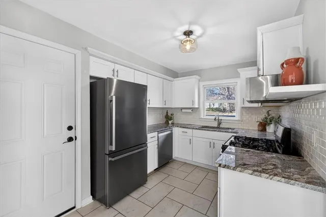 $375,000 | 5109 West 71st Street, Prairie Village, KS 66208