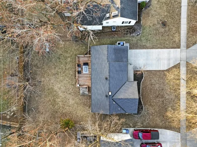 $375,000 | 5109 West 71st Street, Prairie Village, KS 66208