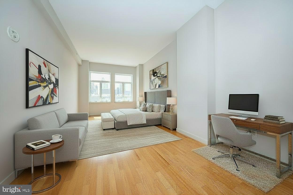 1900 Hamilton Street, Unit 802 Philadelphia, PA 19130 - Photo 4 of 29 Master bedroom suite