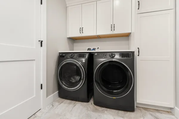 $1,400,000 | 24 Little Bay Drive, Dover, NH 03820