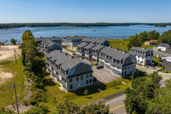 $1,400,000 | 24 Little Bay Drive, Dover, NH 03820