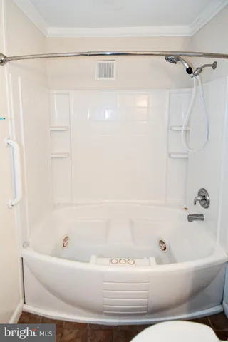 $3,900 | 2905 Boswell Avenue, Alexandria, VA 22306