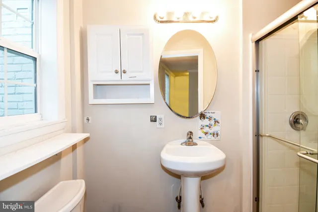 $3,900 | 2905 Boswell Avenue, Alexandria, VA 22306