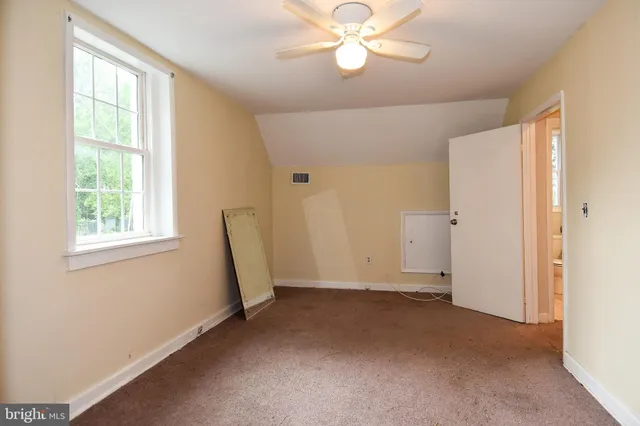 $3,900 | 2905 Boswell Avenue, Alexandria, VA 22306