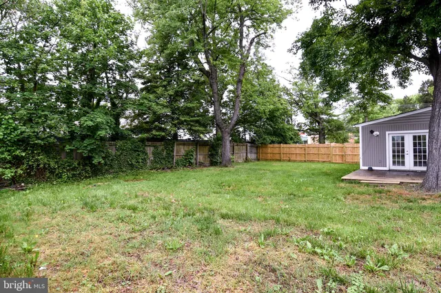 $3,900 | 2905 Boswell Avenue, Alexandria, VA 22306