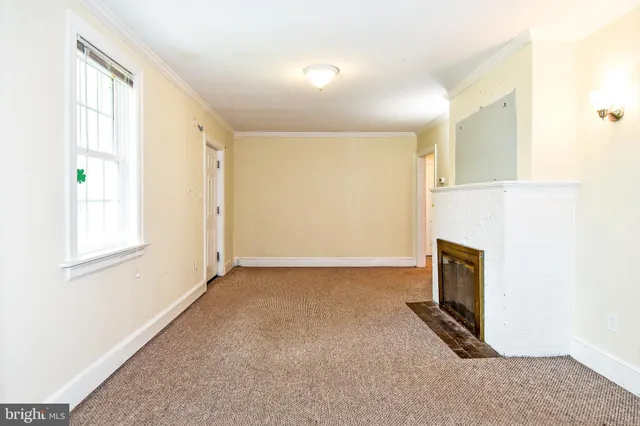 $3,900 | 2905 Boswell Avenue, Alexandria, VA 22306