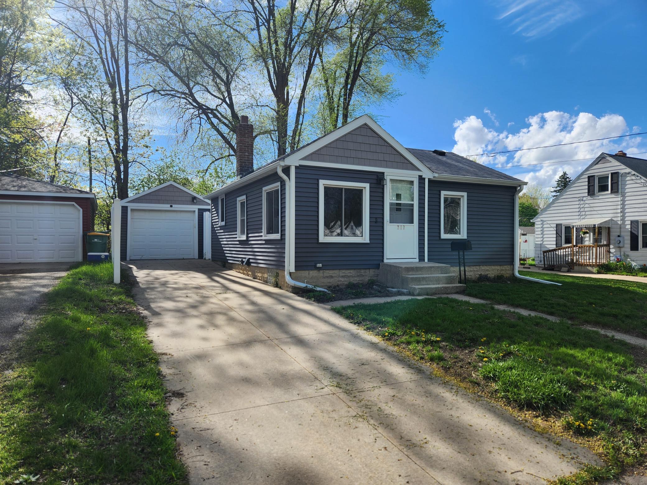 217 15th Avenue Northeast Rochester, MN 55906 - Photo 1 of 1
