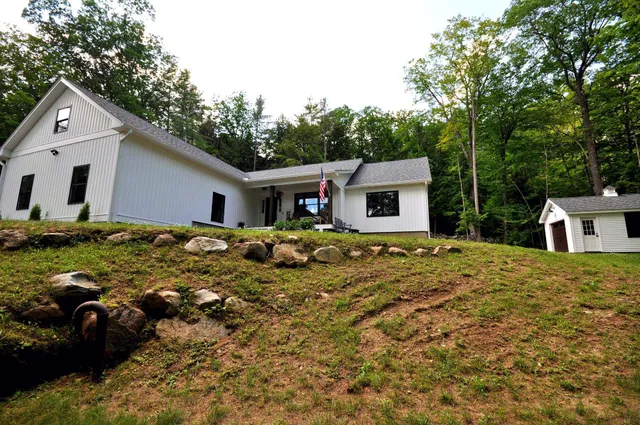 $749,000 | 216 Jenness Hill Lane, Bristol, NH 03222