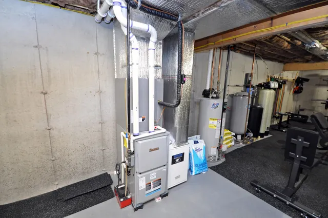 $749,000 | 216 Jenness Hill Lane, Bristol, NH 03222