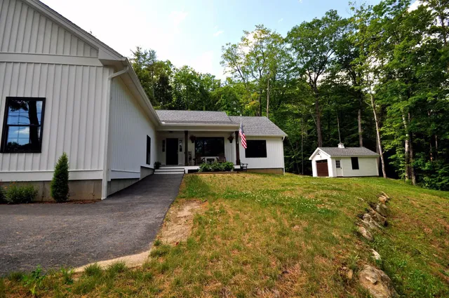 $749,000 | 216 Jenness Hill Lane, Bristol, NH 03222