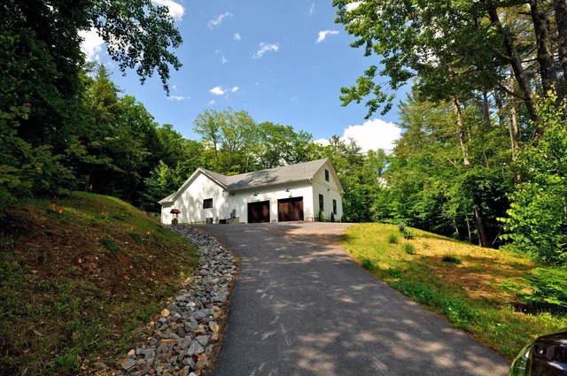 $749,000 | 216 Jenness Hill Lane, Bristol, NH 03222