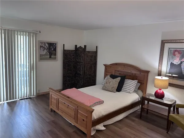 $124,900 | 447 West 104th Street, Kansas City, MO 64114