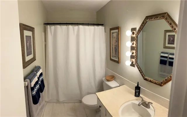 $132,000 | 447 West 104th Street, Kansas City, MO 64114