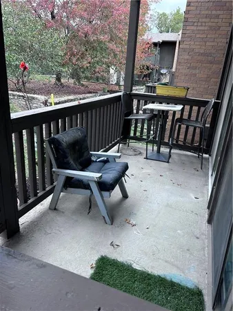 $124,900 | 447 West 104th Street, Kansas City, MO 64114