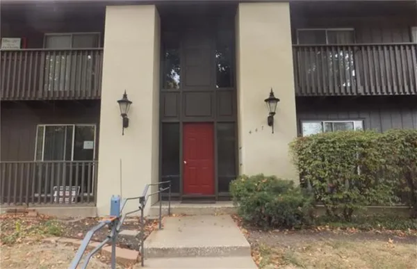 $124,900 | 447 West 104th Street, Kansas City, MO 64114