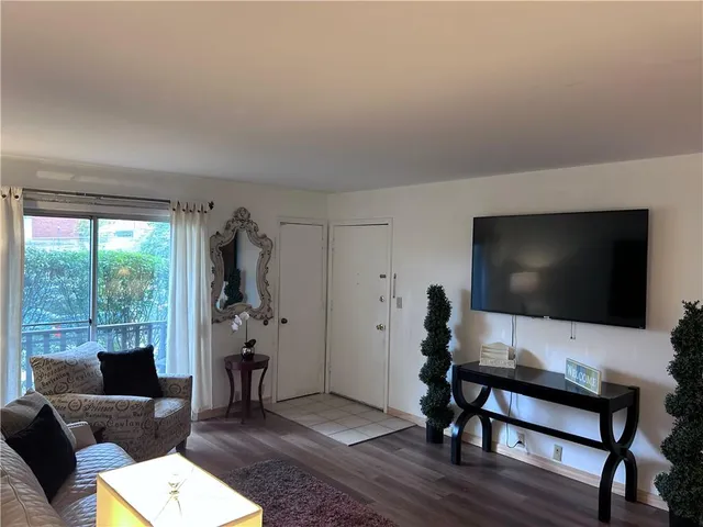 $132,000 | 447 West 104th Street, Kansas City, MO 64114