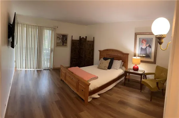 $124,900 | 447 West 104th Street, Kansas City, MO 64114