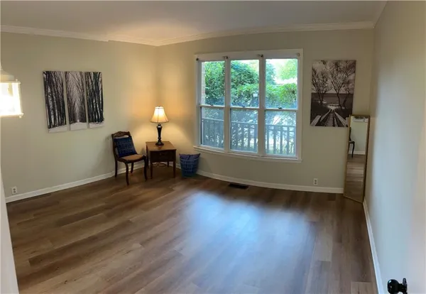 $124,900 | 447 West 104th Street, Kansas City, MO 64114