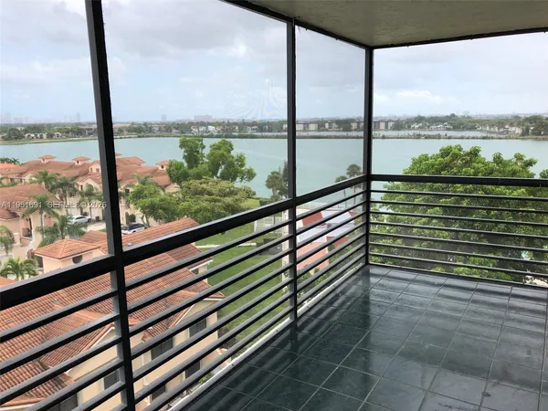 a view of a large window with an outdoor space