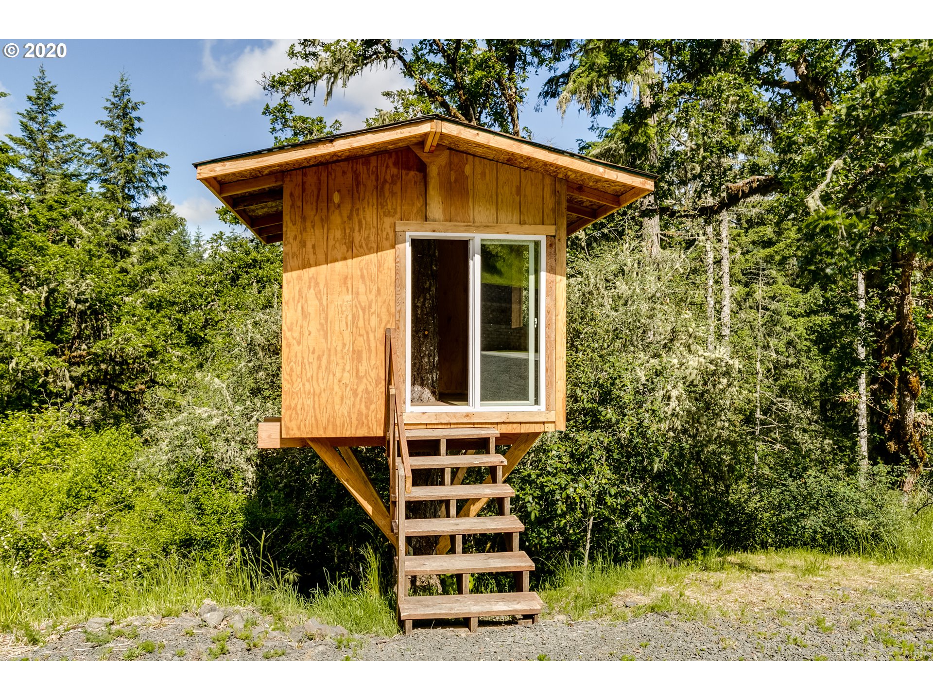 29820 Fox Hollow Road Eugene, OR 97405 - Photo 23 of 27