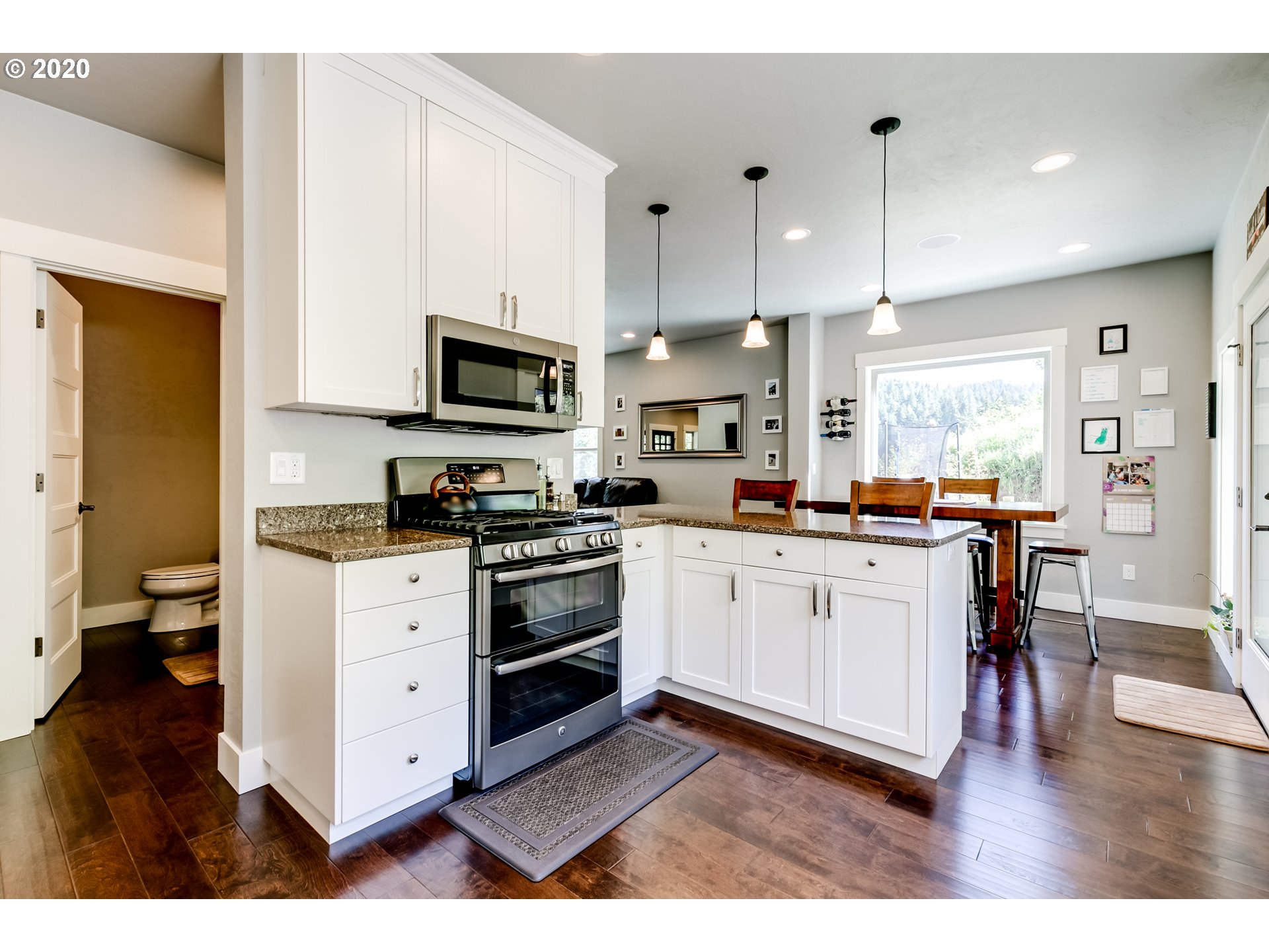 29820 Fox Hollow Road Eugene, OR 97405 - Photo 6 of 27