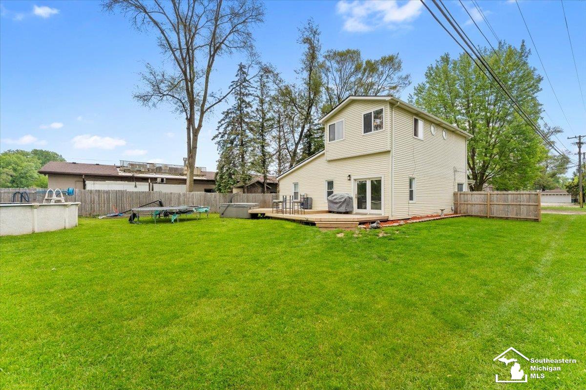 37450 South Huron Road New Boston, MI 48164 - Photo 23 of 27 50176499-268eeb58-9a08-4245-8761-909d813e6b08.JPG