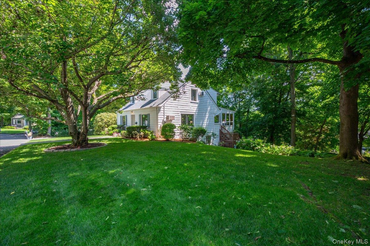 55 Argyle Road Scarsdale, NY 10583 - Photo 40 of 44 Gallery Image 40