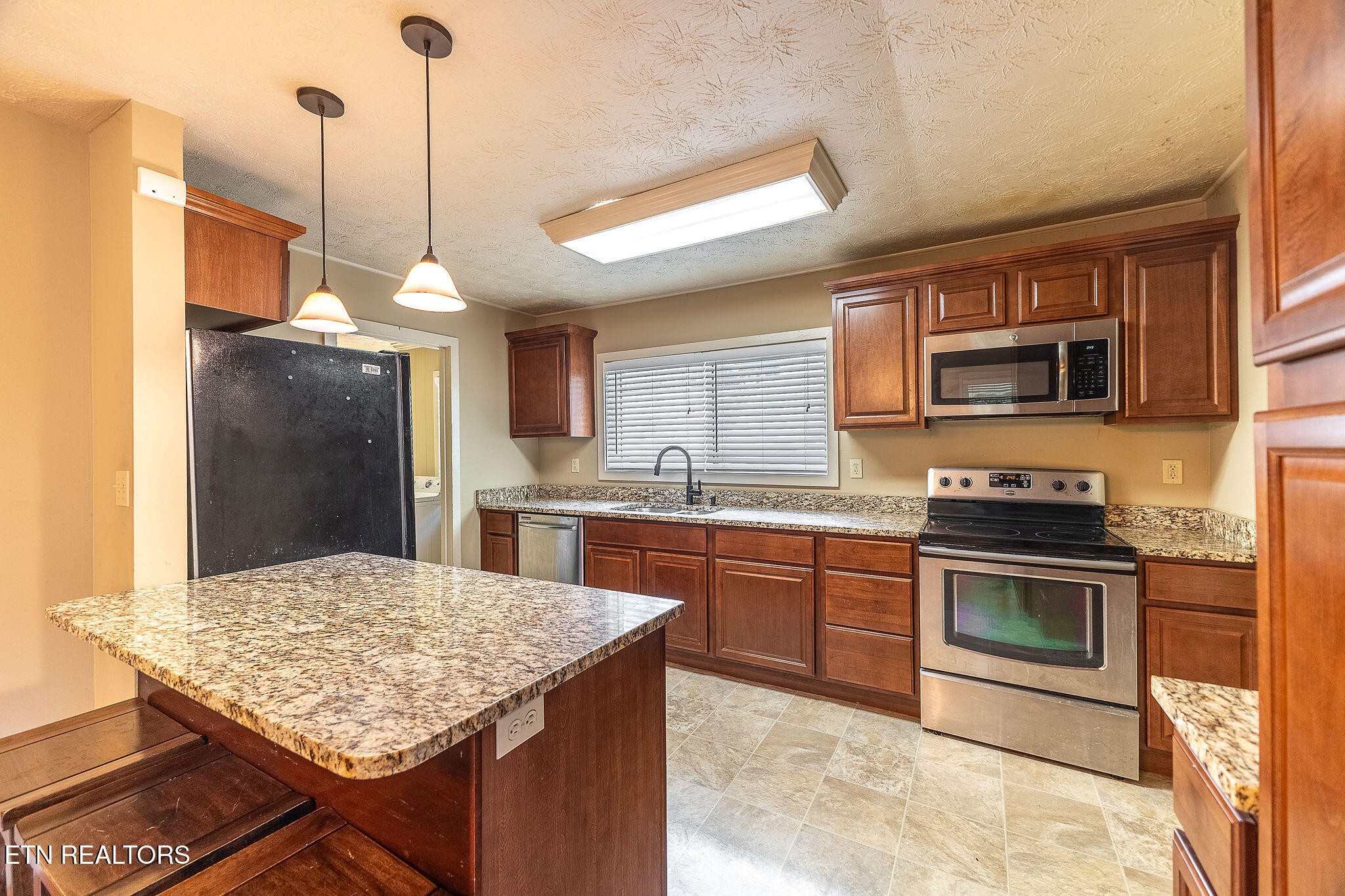 183 Outer Drive Oak Ridge, TN 37830 - Photo 9 of 43 Gallery Image 9