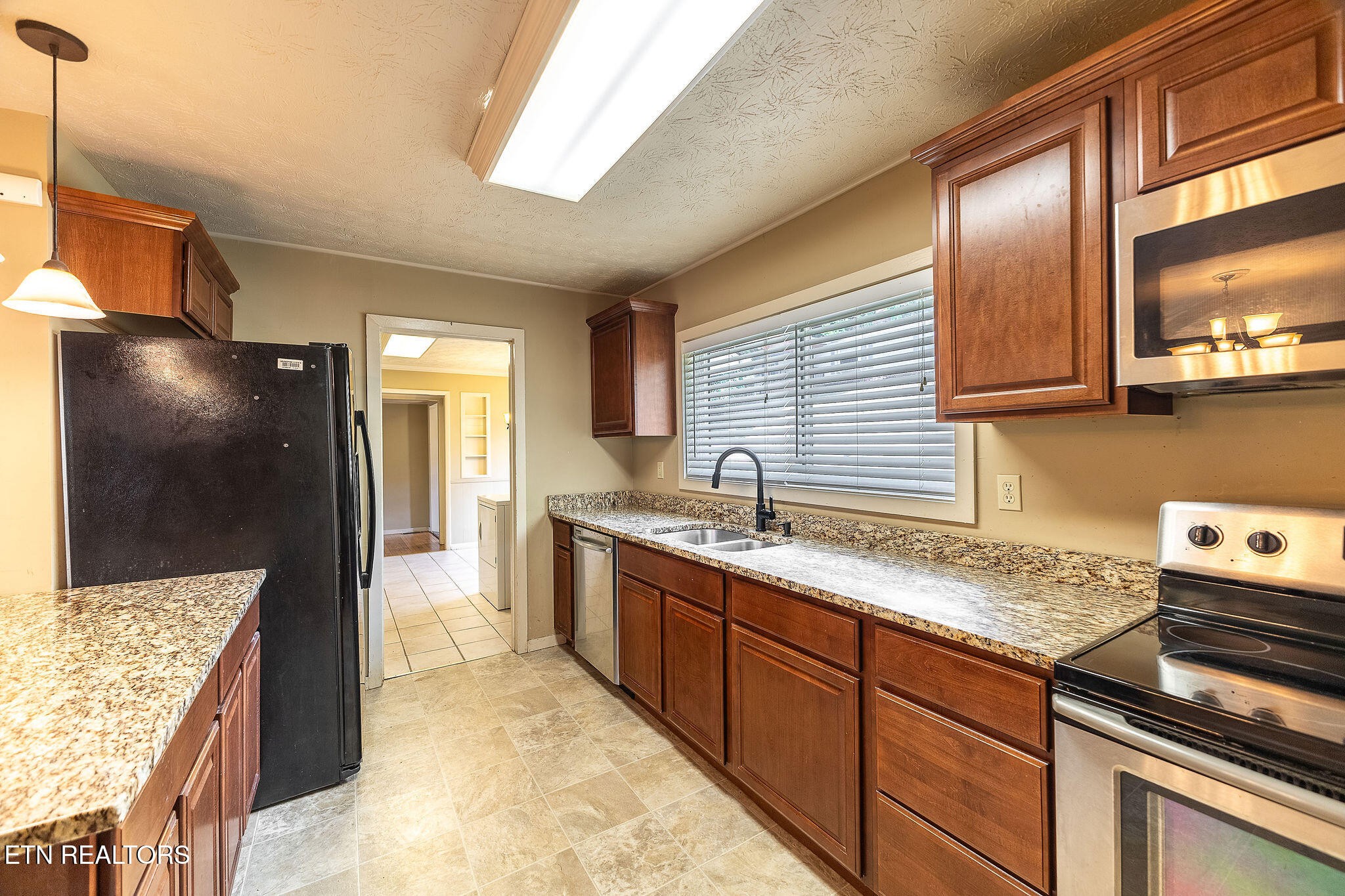 183 Outer Drive Oak Ridge, TN 37830 - Photo 10 of 43 Gallery Image 10