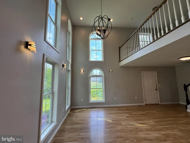 $270,000 | 513 Vinell Lane, Chambersburg, PA 17202